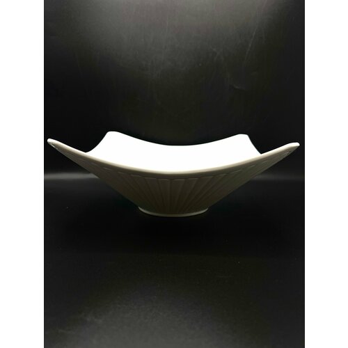 Салатница квадратная рифленая 1727₽