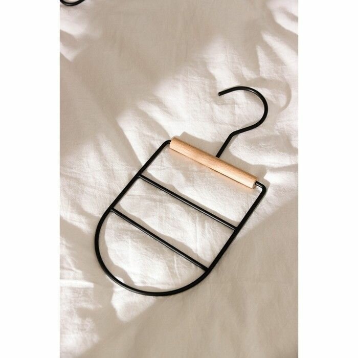 Вешалка оргазайзер для ремней и шарфов LaDо́m «Wood», 11,5×23,5×1,1 см, цвет чёрный - фотография № 8