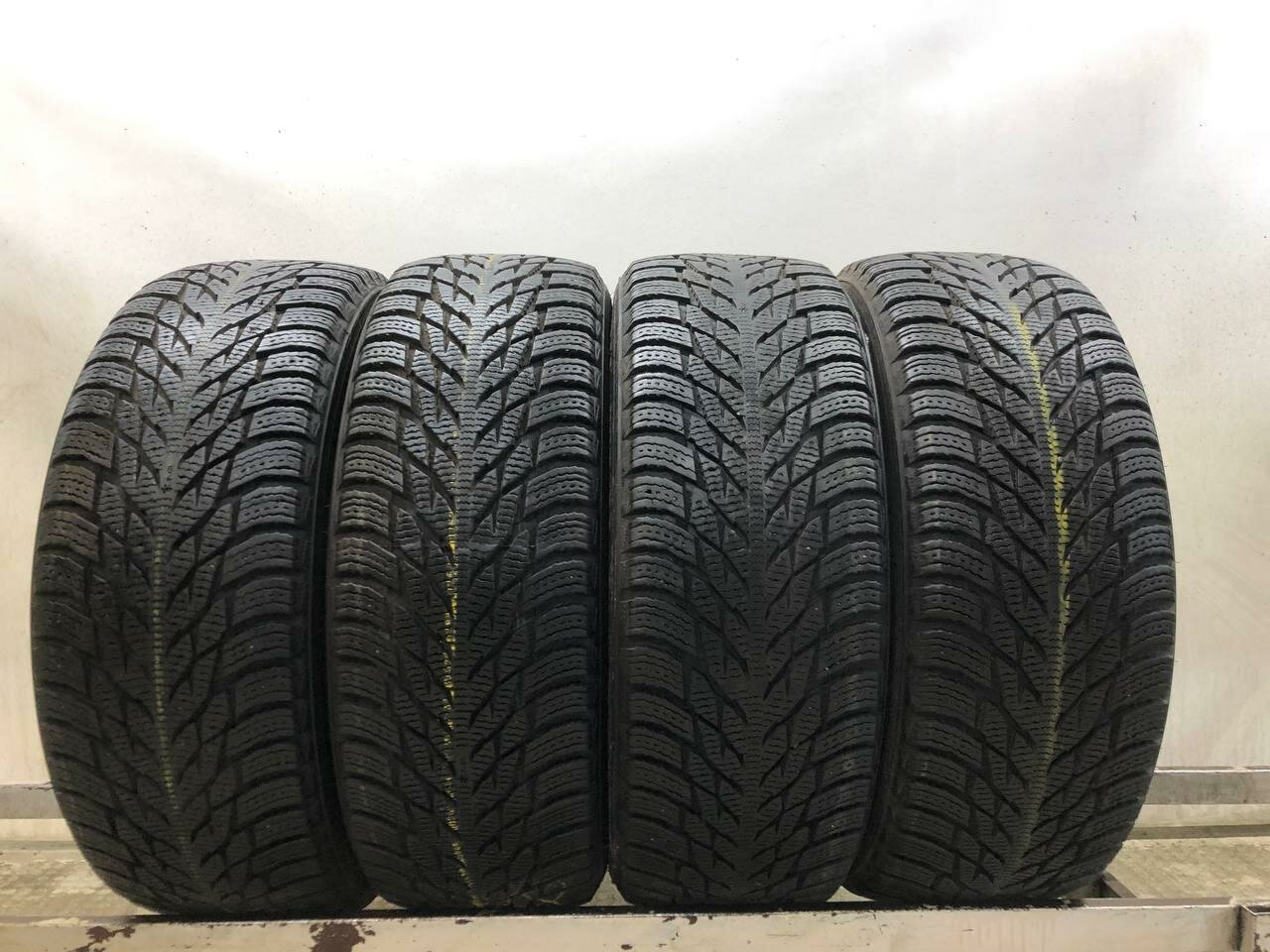 Nokian Hakkapeliitta R3 205/55 R16 БУ Шины Зимние