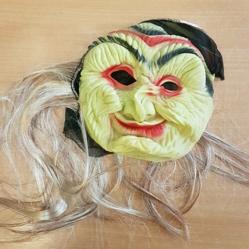 маска баба яга в платке Маска карнавальная Страшила Баба-Яга латекс, с волосами, 23х21см 1560