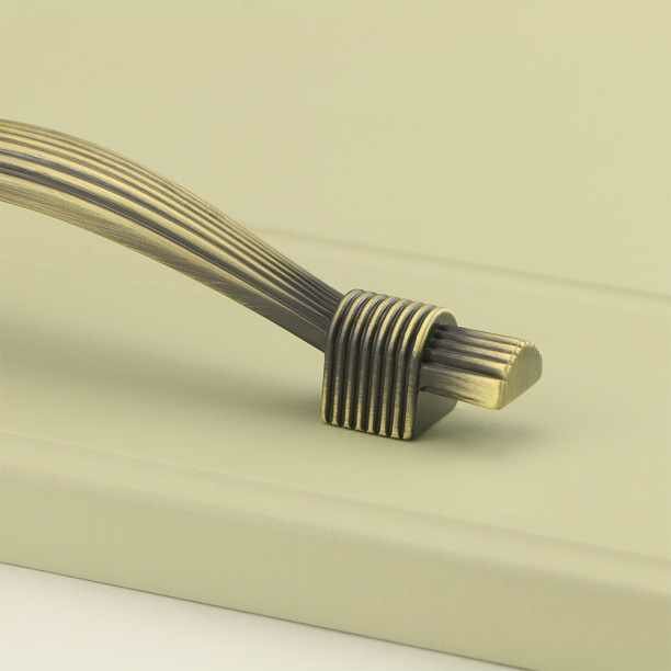 Ручка-скоба мебельная 1683 C=128 мм античная бронза - фотография № 2