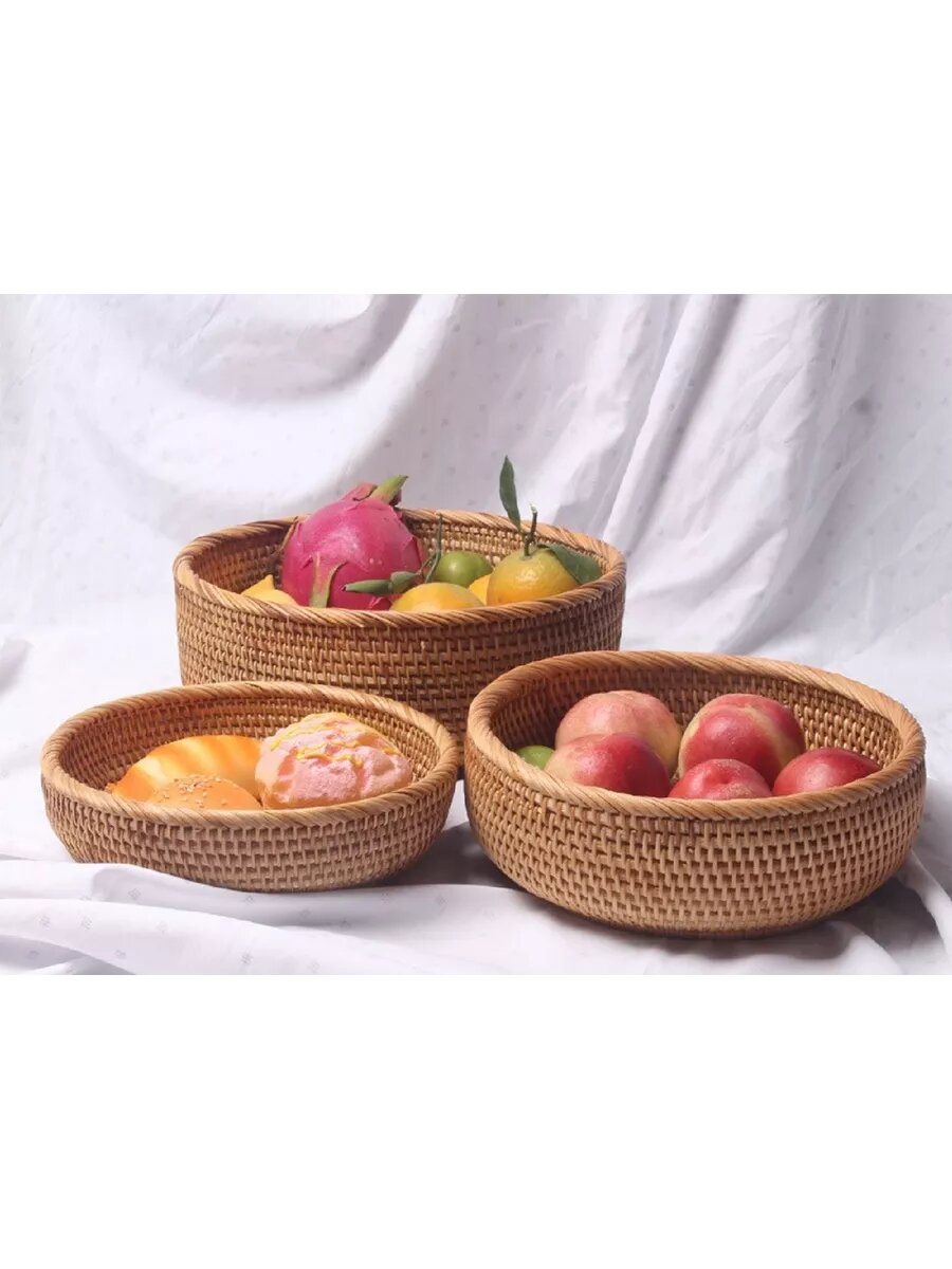 фото Набор тарелок плетеных из ротанга