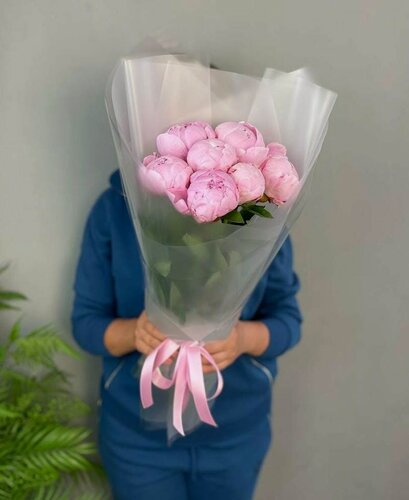 Изображение товара Букет из розовых пионов 7 шт BOTANIQUE FLOWER, красивый букет с доставкой, премиум цветы пионы / подарок любимой маме