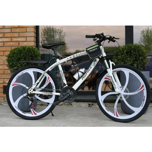 Велосипед RICHIESTO Горный На литых прочных дисках 26 Дисковые тормоза Рама 18 модель 2023 белый с надписью 2217000₽