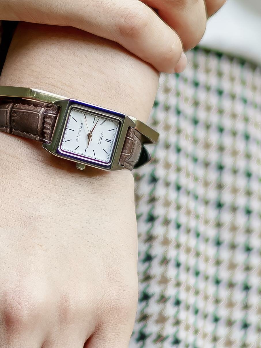 Наручные часы CASIO Collection, серебряный, коричневый, белый — фото 1