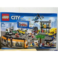 Конструктор LEGO City 60097 Городская площадь, 1683 дет.