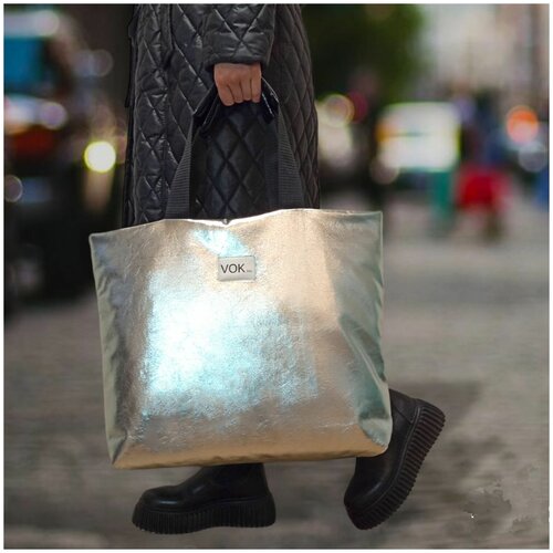фото Сумка-шоппер vok.inc дутая из экокожи серебристая нет бренда