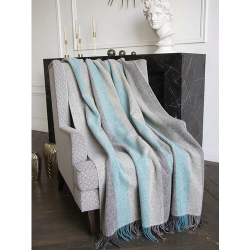 Плед из шерсти монгольских ягнят Neman 5-05 Avinamas серый-голубой 140x200 8930₽