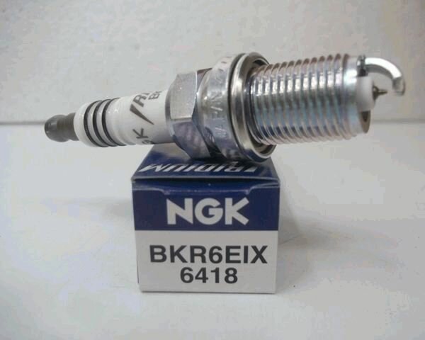 Свеча зажигания 6418 NGK BKR6EIX
