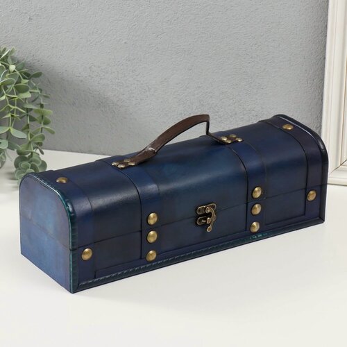 Изображение товара Шкатулка подарочная под бутылку «С заклёпками», дерево, ярко-синяя, 11×34×12.8 см