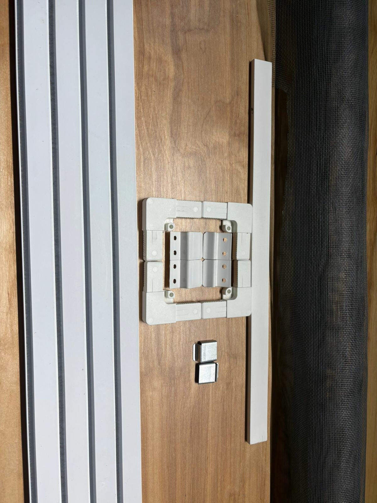 Комплект для самостоятельной сборки москитной сетки 