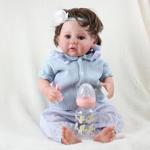 Мягконабивная кукла Реборн (Reborn Dolls) - Девочка в голубом костюмчике (56 см) мягконабивная кукла реборн reborn dolls девочка в пудровом комбинезоне 51 см