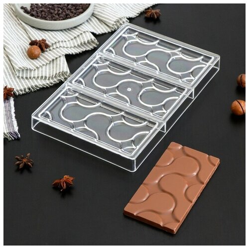 Форма для шоколада и конфет «Симпл-димпл», 3 ячейки, 27,5×17,5×2,5 см, ячейка 15,3×7,5×0,8 см