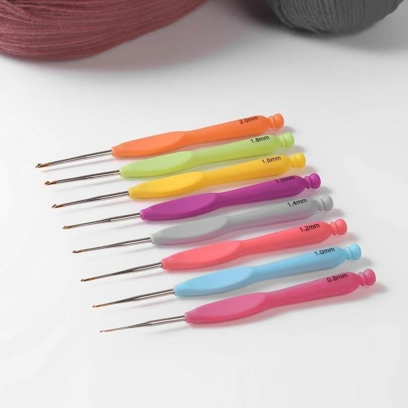 Набор крючков для вязания с пластиковой ручкой d = 08-2 мм 8 шт цвет разноцветный