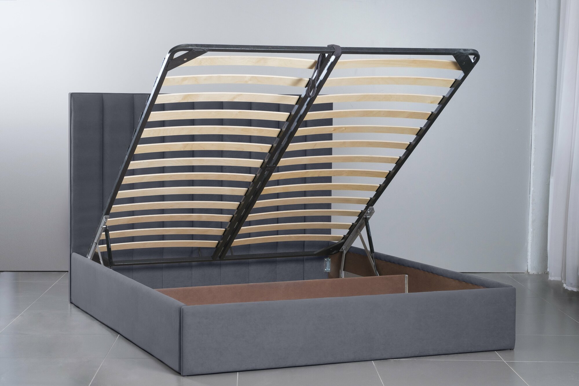 Кровать VIERO Бриз, мягкое изголовье, 200х200 см, с ортопедическим основанием и подъемным механизмом