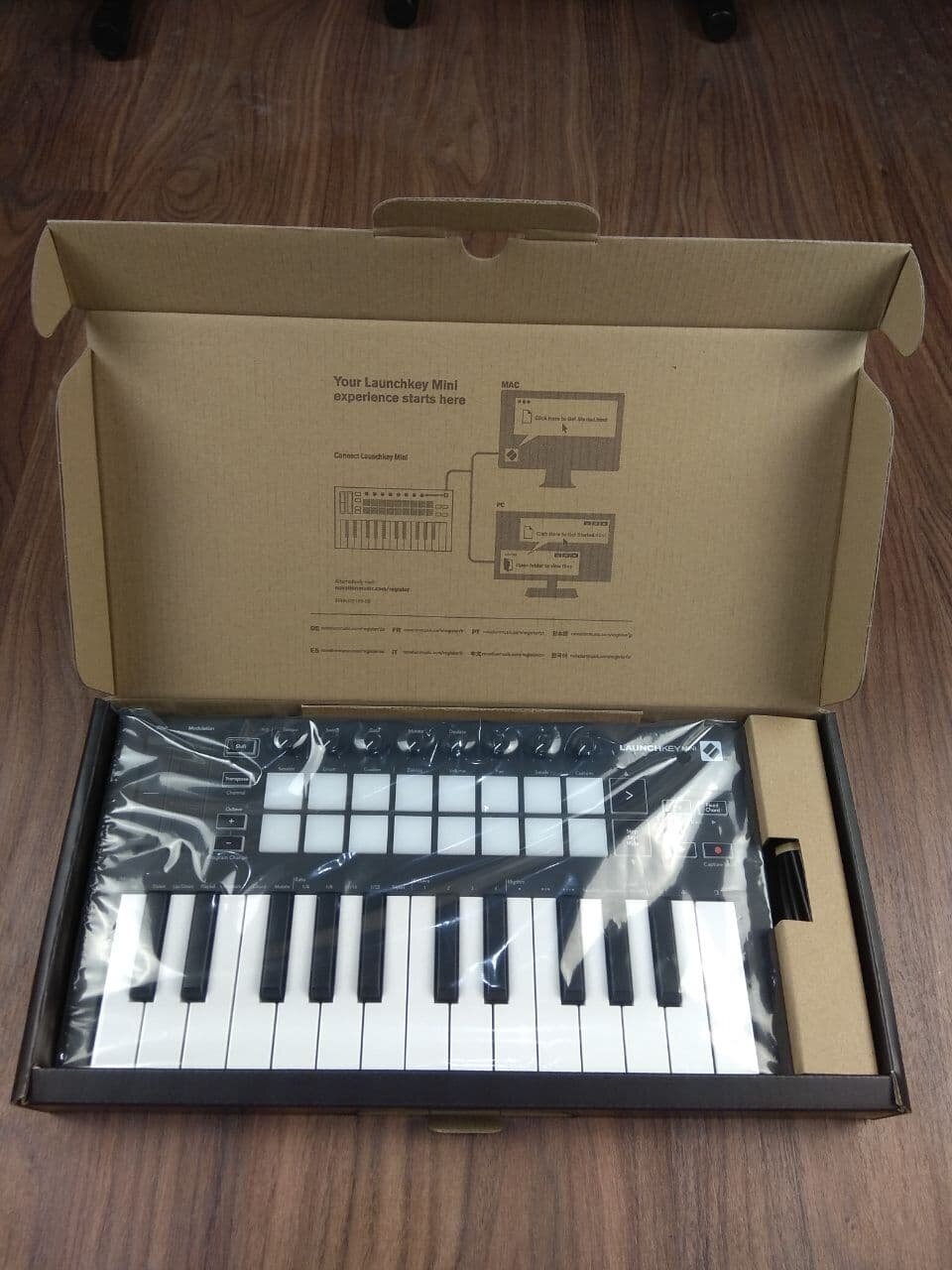 MIDI-клавиатура Novation Launchkey Mini MK3