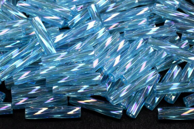 Бисер японский Miyuki Twisted Bugle 2,7х12мм #0260 вода, радужный прозрачный, 10 грамм