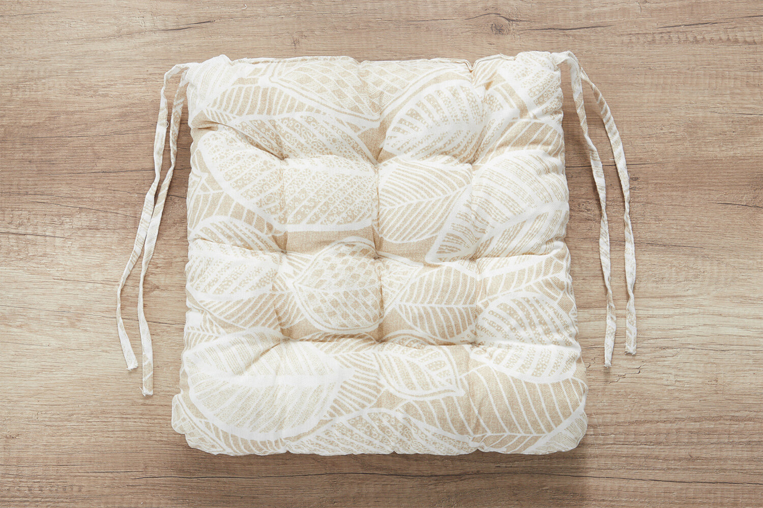 Подушка-сидушка с тафтингом Linen Way Листья, 40х40 см, цвет бежевый