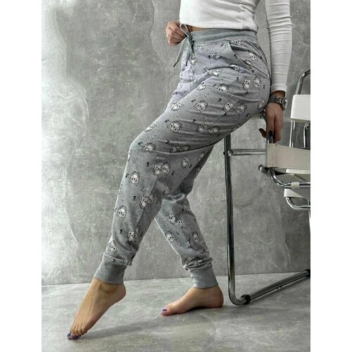 фото Брюки , размер 52, серебряный нет бренда