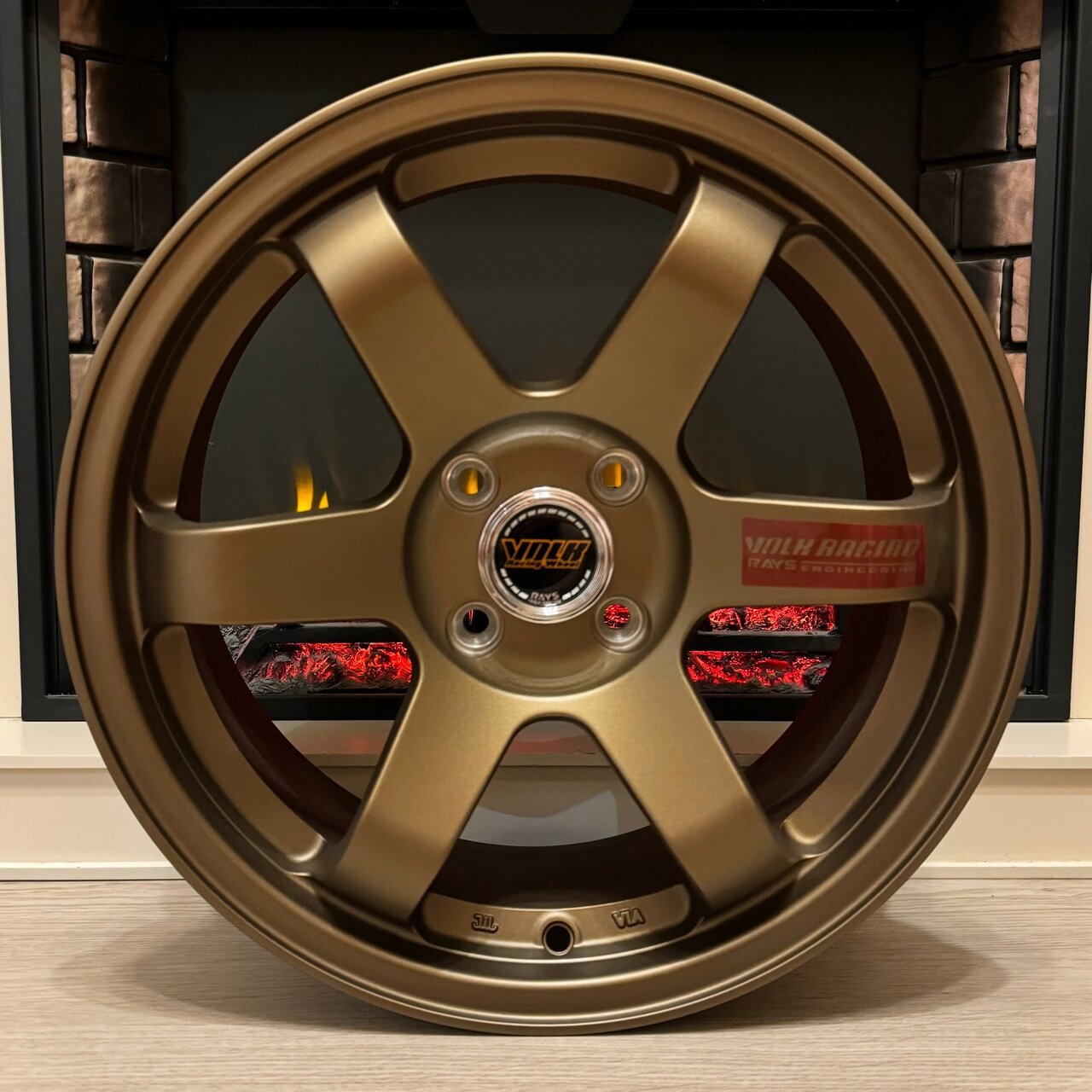 Литые диски Rays Volk Racing TE37 15*7j 4*100 — купить в интернет ...
