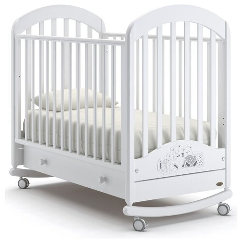 фото Кроватка nuovita grano (колесо) (качалка), на полозьях белый