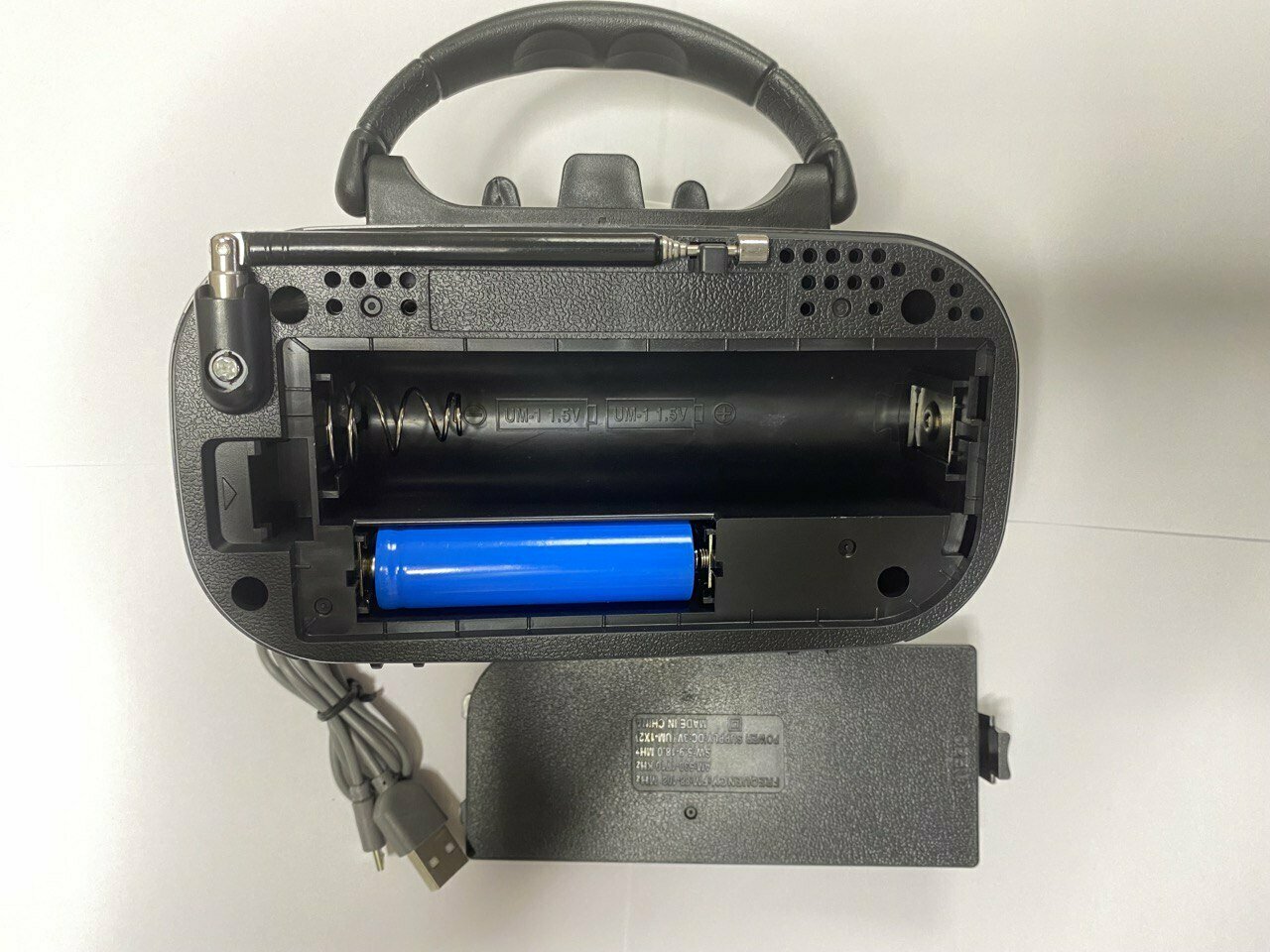 Ретро радиоприемник Bluetooth FM USB MP3 TF SD MyLatso портативный радио плеер с работой от аккумулятора батарейки или сети