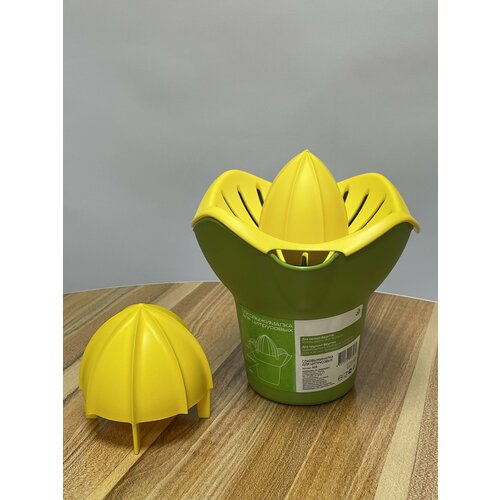 Соковыжималка для цитрусовых разноцветная 44500₽