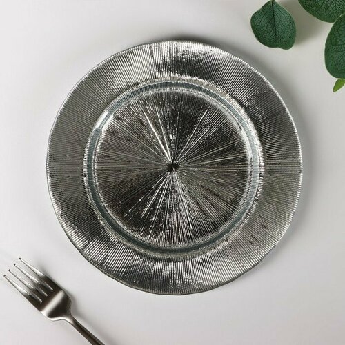 Тарелка стеклянная десертная Magistro «Иней. Серебро», 20,5×1,5 см, цвет серебряный (комплект из 3 шт)