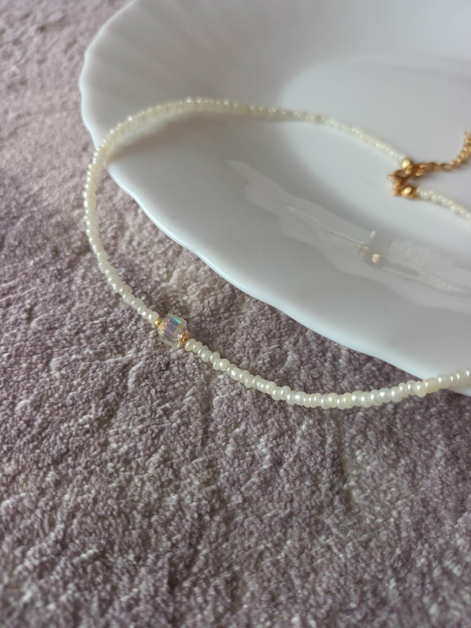 Чокер из бисера на шею женский колье из бисера и бусин ожерелье бижутерия женская с кристаллом