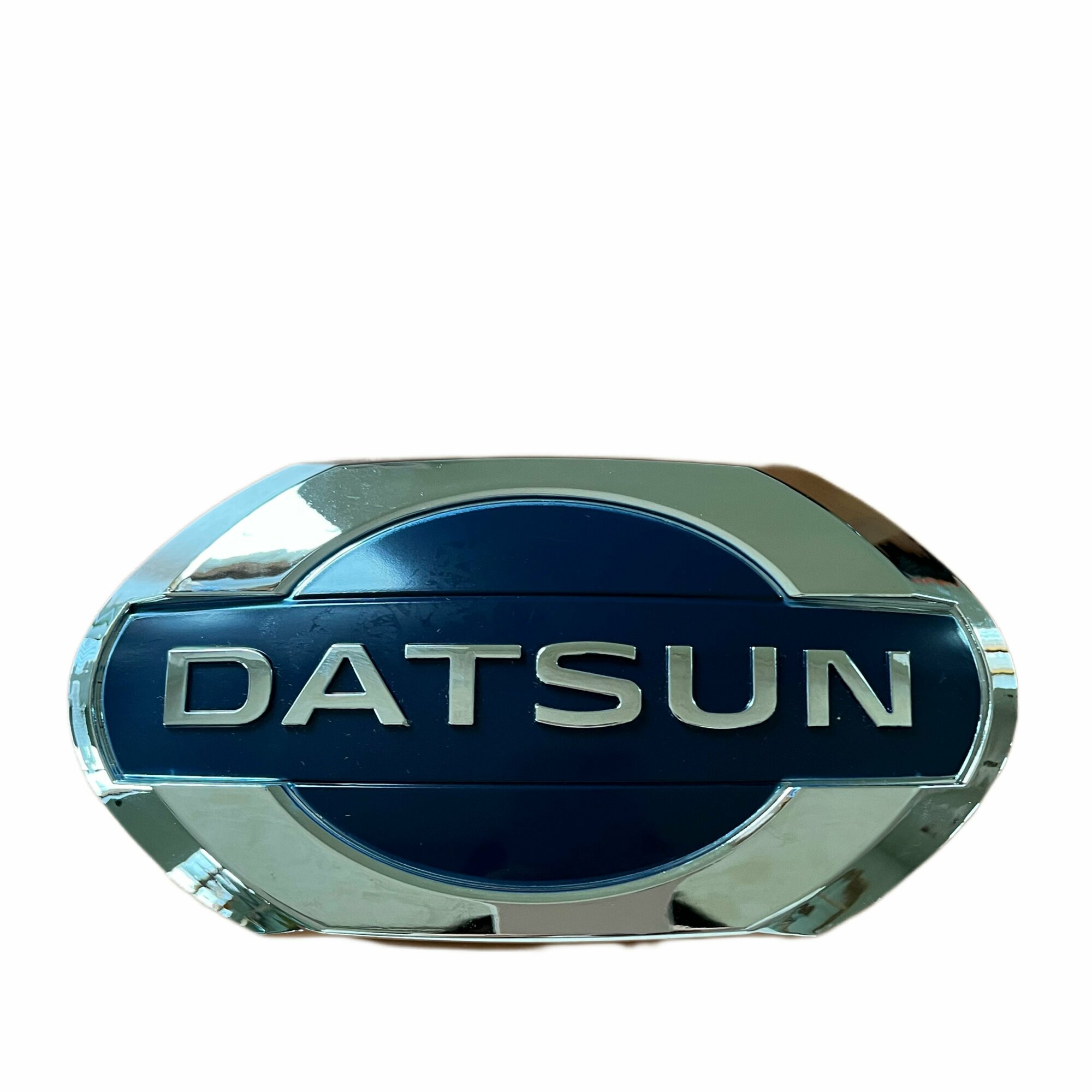 Эмблема/ Шильдинг/ Надпись на решетку радиатора DATSUN