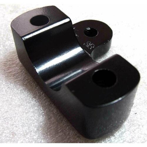 Кронштейн крепления руля левый LU013861 item200 544₽