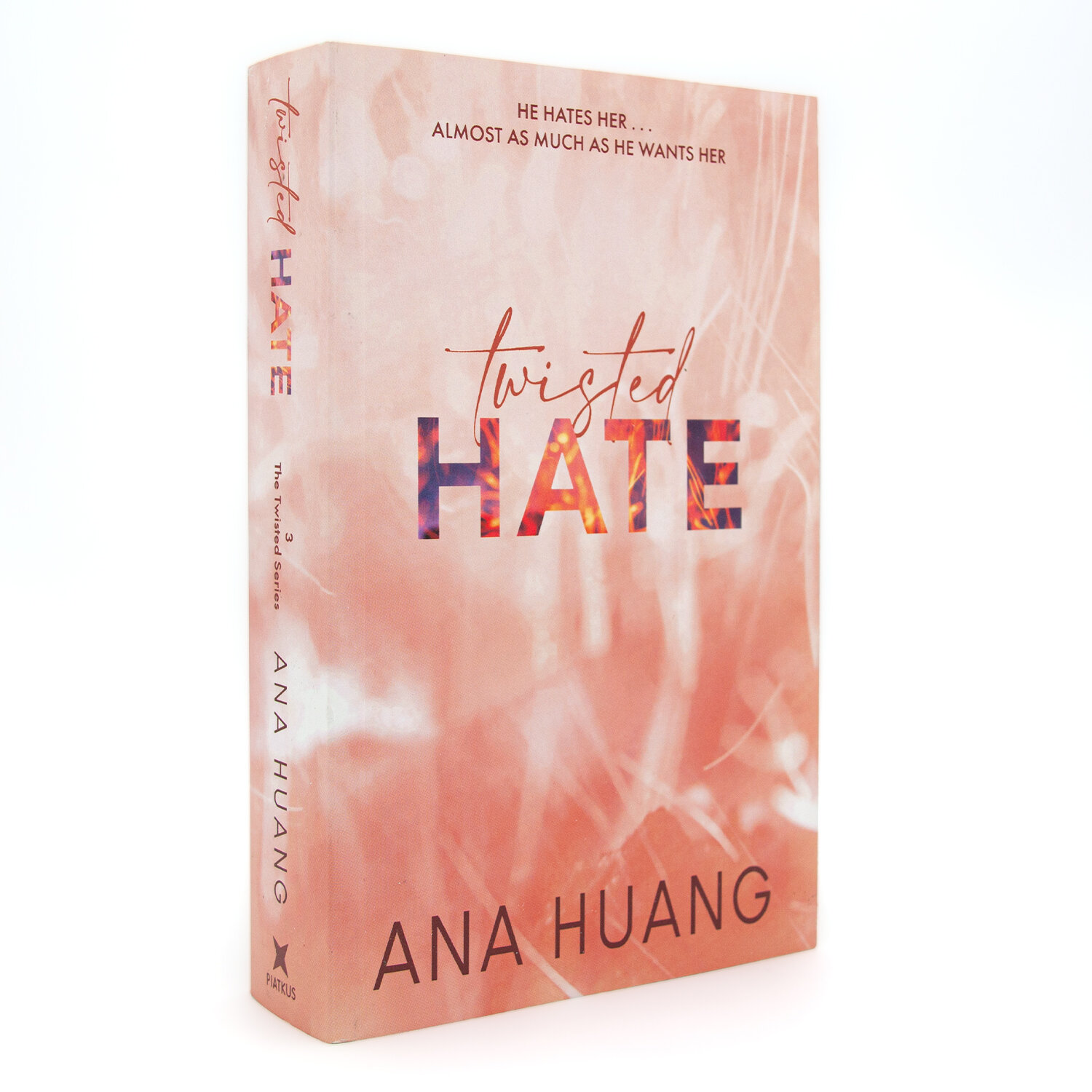 Huang Ana. Twisted Hate