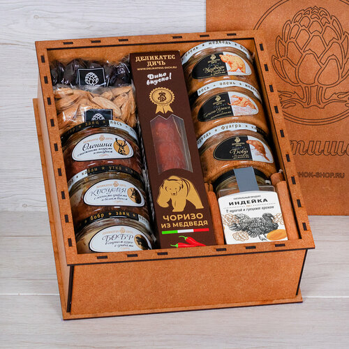 Подарочный набор деликатесов с томлёным мясом, паштетом из печени утки и колбасой из медвежатины артишок №2247