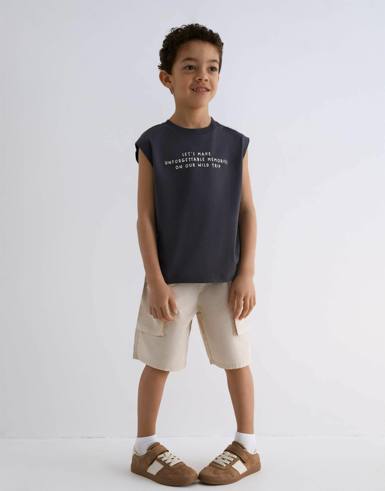 Шорты Gloria Jeans размер 6-8л/128 бежевый