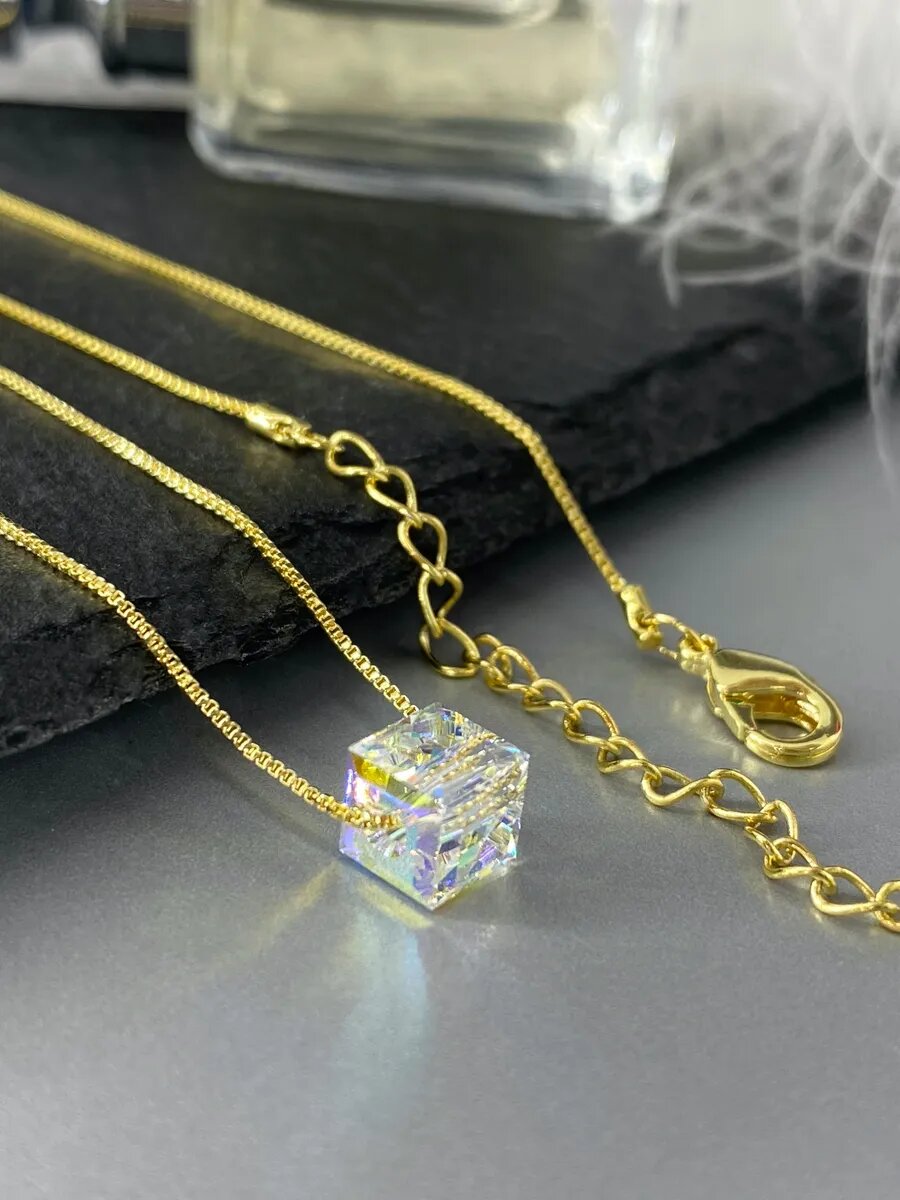 Колье, кристаллы Swarovski, кристалл