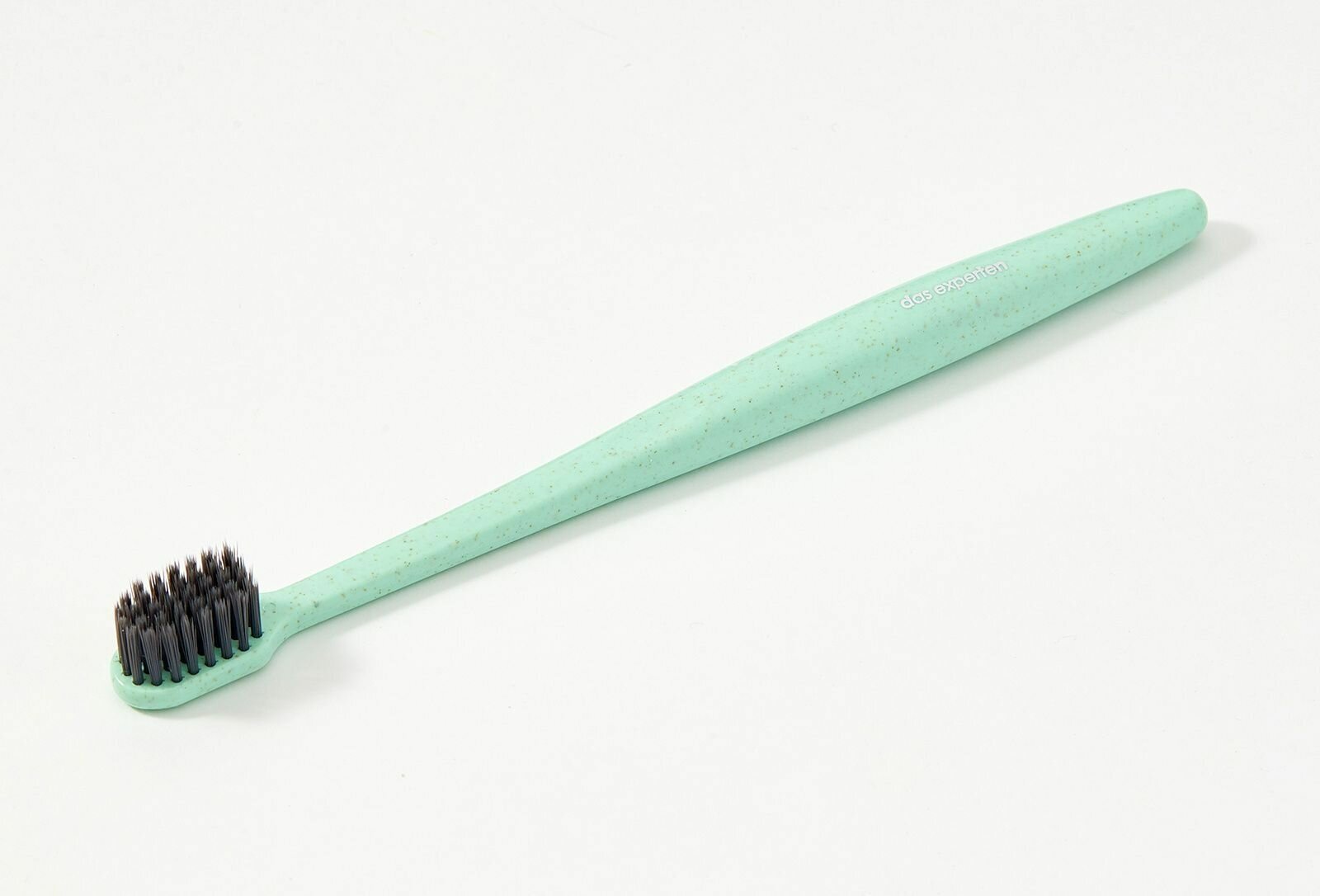 Биоразлагаемая зубная щетка Das Experten BIO с напылением из бамбукового угля для здоровья десен
