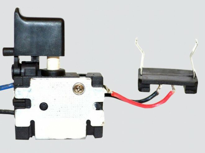 Выключатель для шуруповерта Интерскол ДА-10/144/18В с радиатором арт. 945-292 TITAN