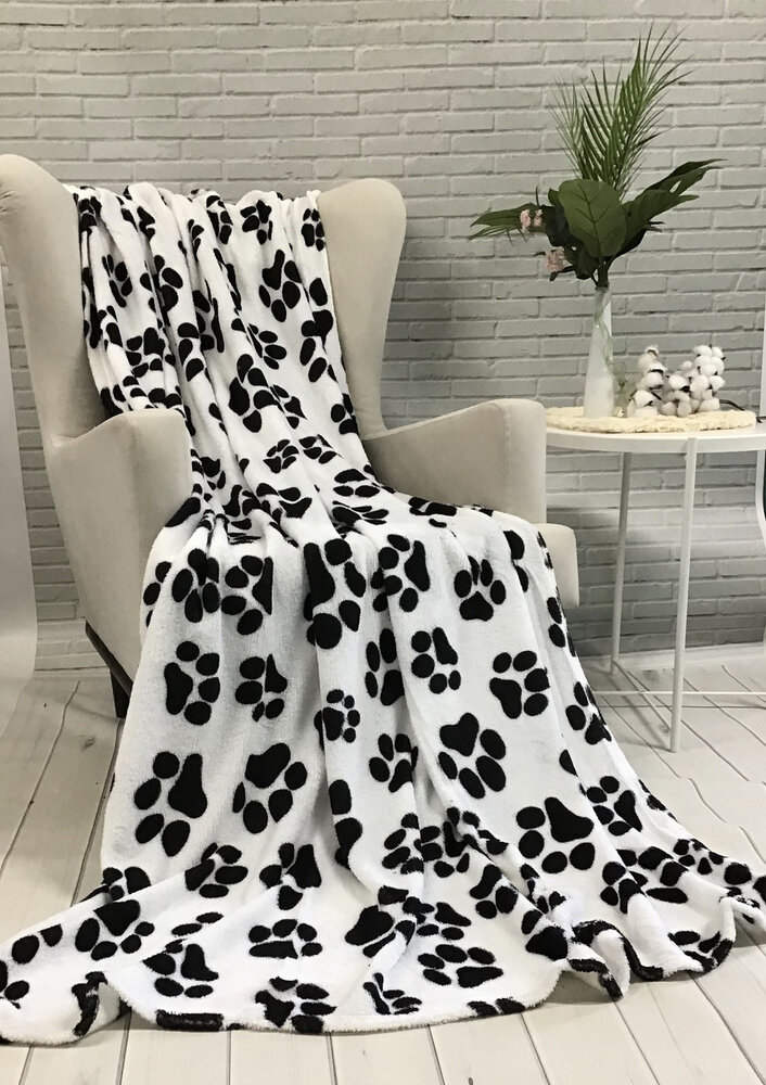 фото Тёплый мягкий флисовый плед "Лапки-радость в доме"