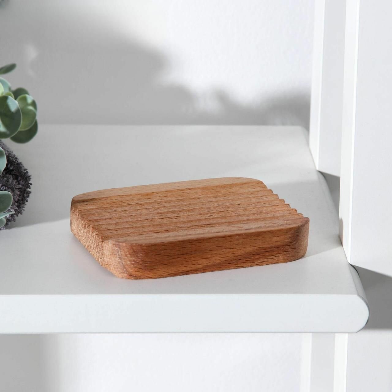 фото Мыльница для ванной деревянная