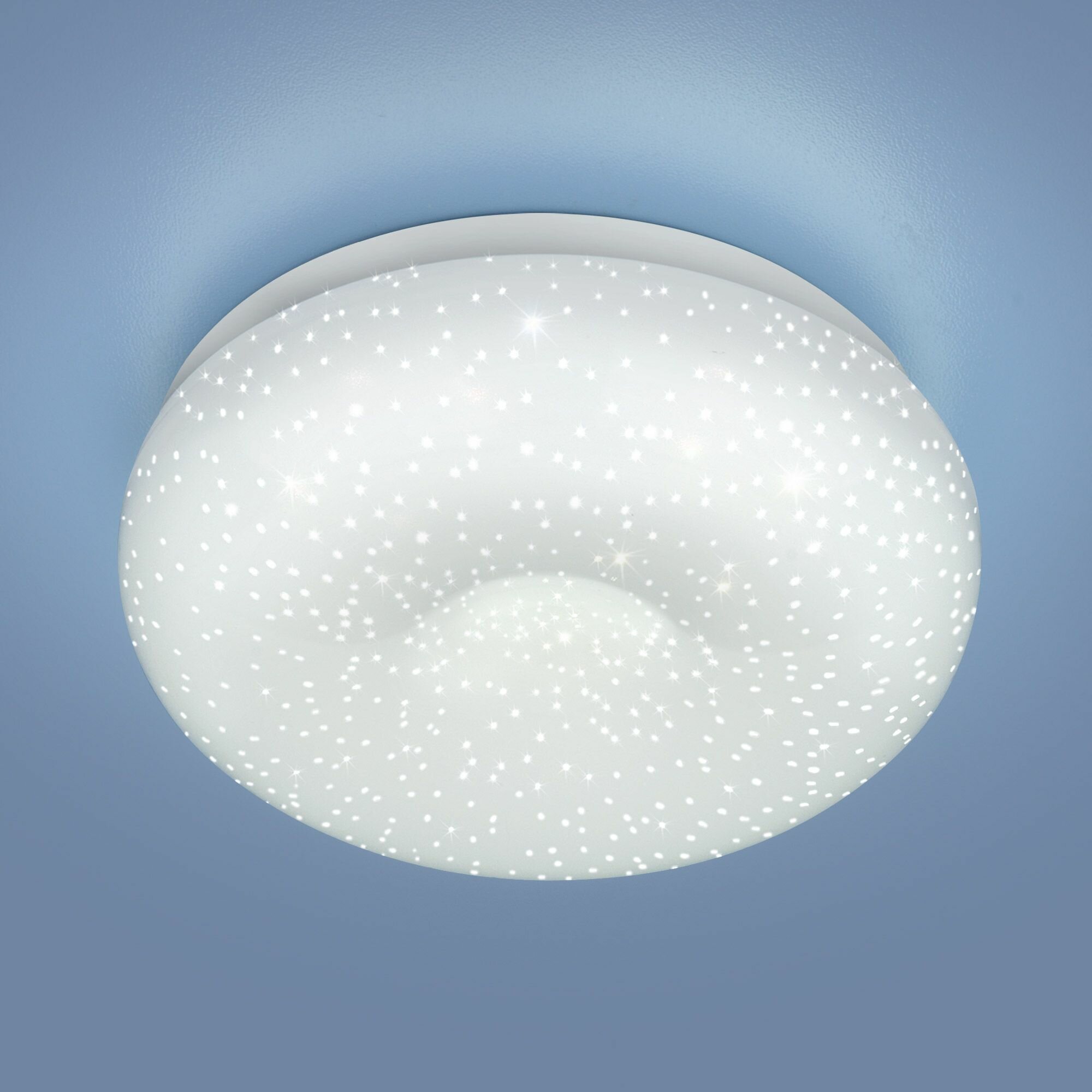 фото Встраиваемый точечный светодиодный светильник Elektrostandard 9910 LED 8W WH белый