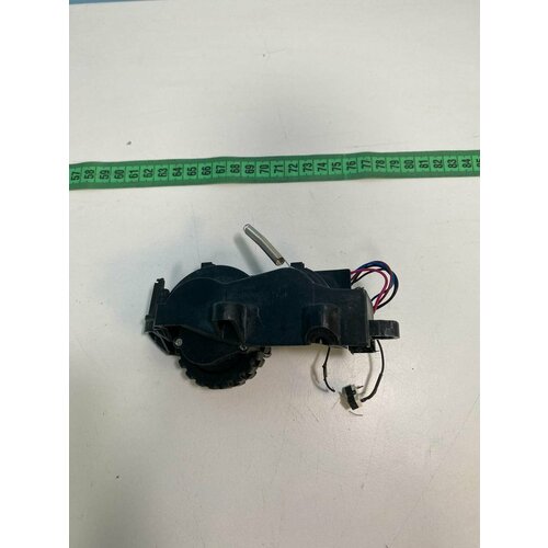 Привод колеса правый в сборе для робот-пылесоса Maxwell MW-3290 2600₽