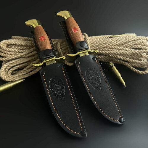 черный, золотистый, черный, золотой