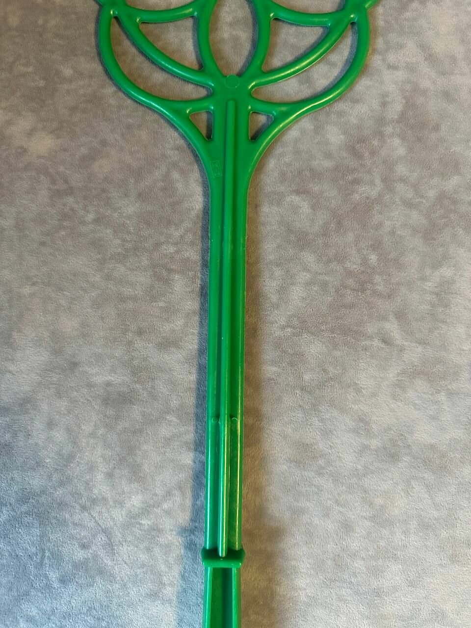 Пылевыбивалка хлопалка хлопушка для ковров и пледов