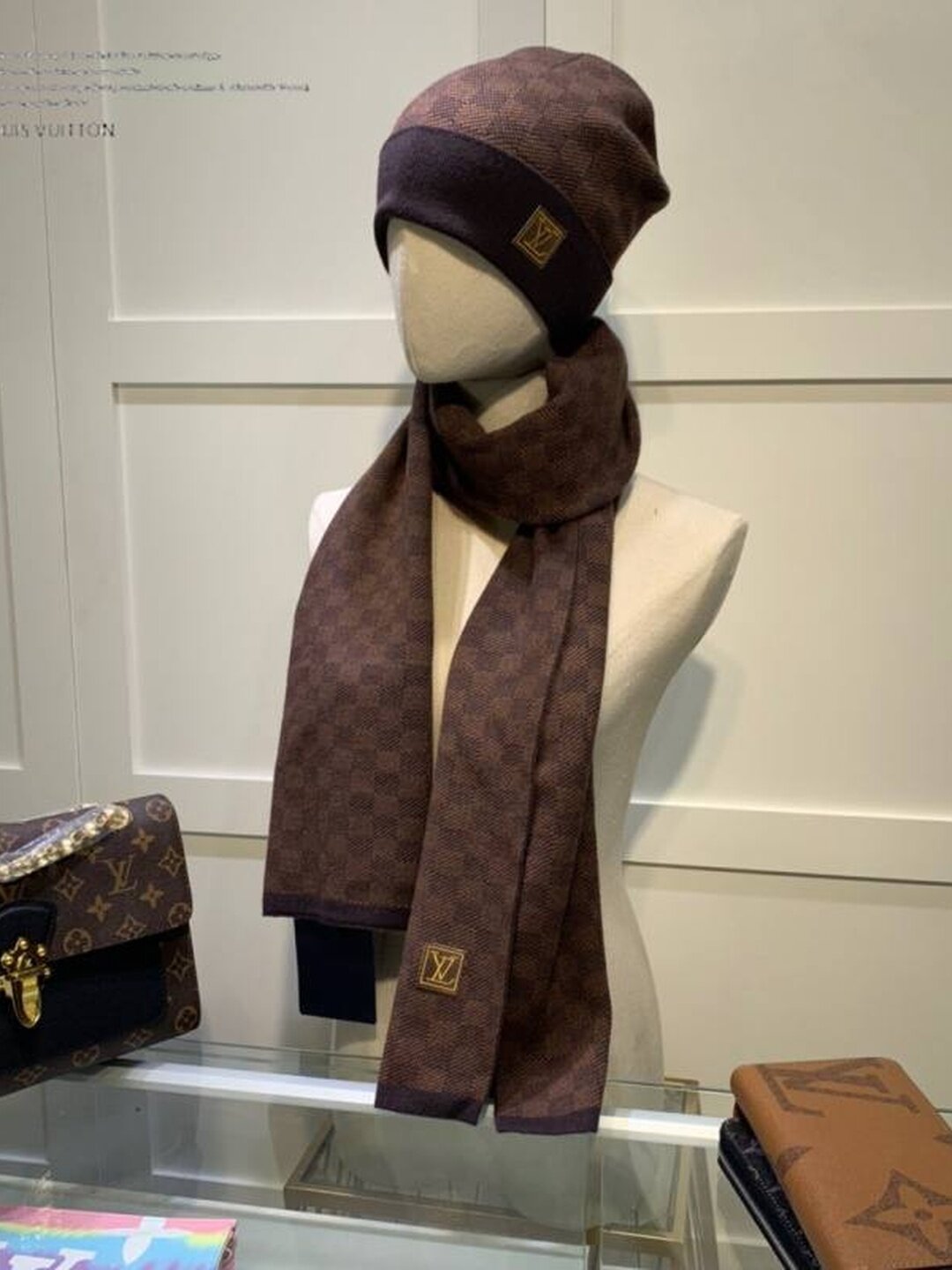 Шапка Louis Vuitton для взрослых и детей, размер 56, коричневый — фото 1