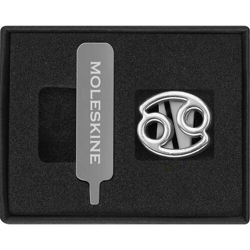 Шильдик-знак Зодиака РАК Moleskine CANCER на резинку для блокнотов матовое серебро 800₽