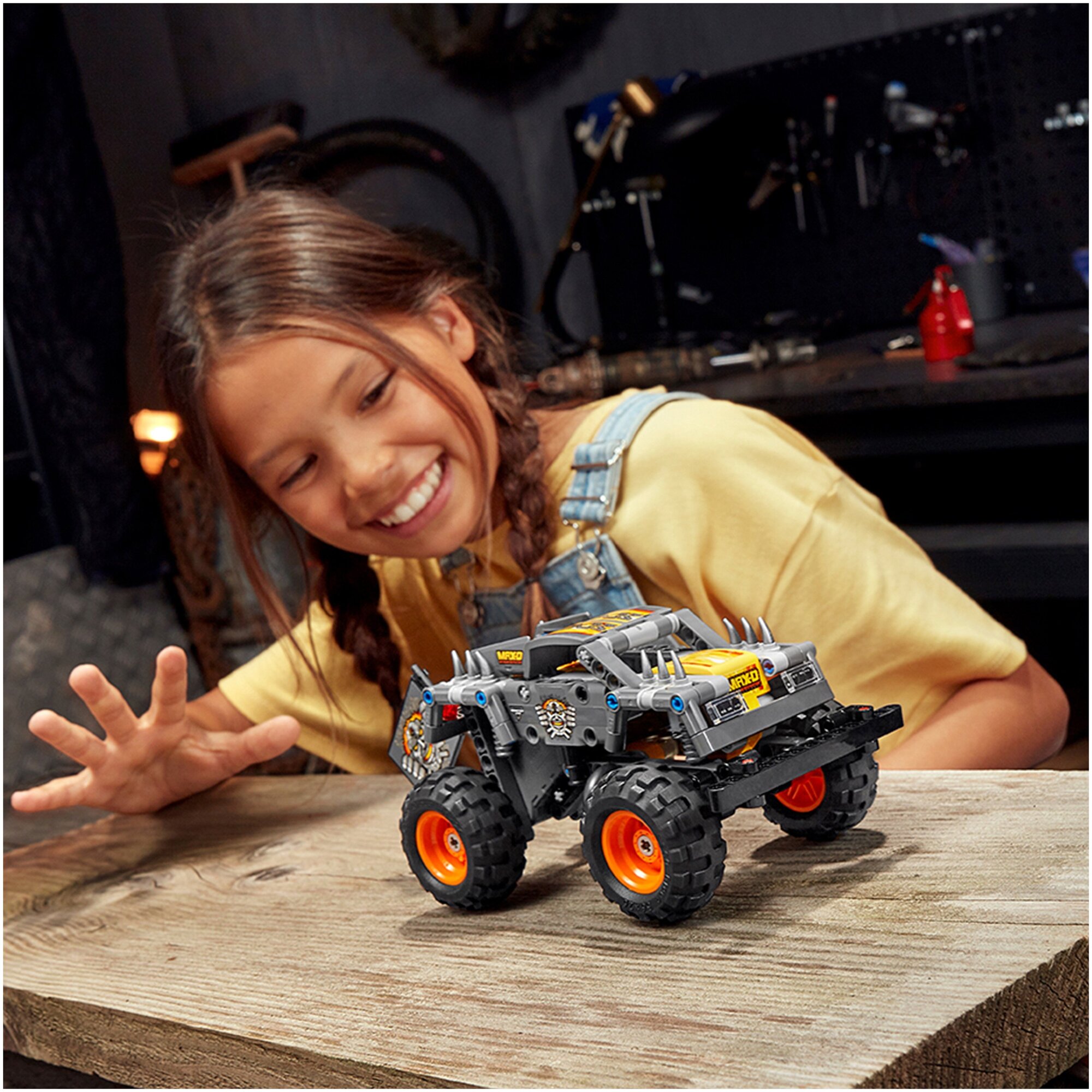 Конструктор LEGO Technic 42119 Monster Jam Max-D - фото №8