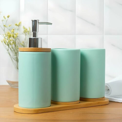 Керамический набор аксессуаров для ванной комнаты 3 предмета (дозатор 400 мл, 2 стакана, на подставке), светло- зелёный