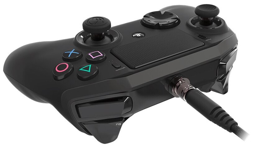 Геймпад проводной Nacon Revolution Pro Controller, черный