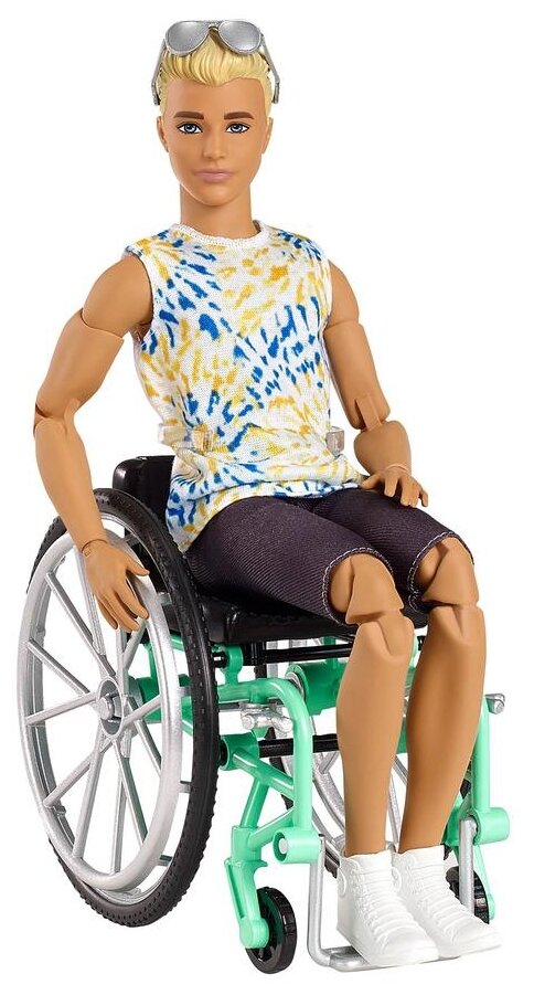Кукла Barbie Игра с модой Кен в инвалидном кресле, 30 см, GWX93
