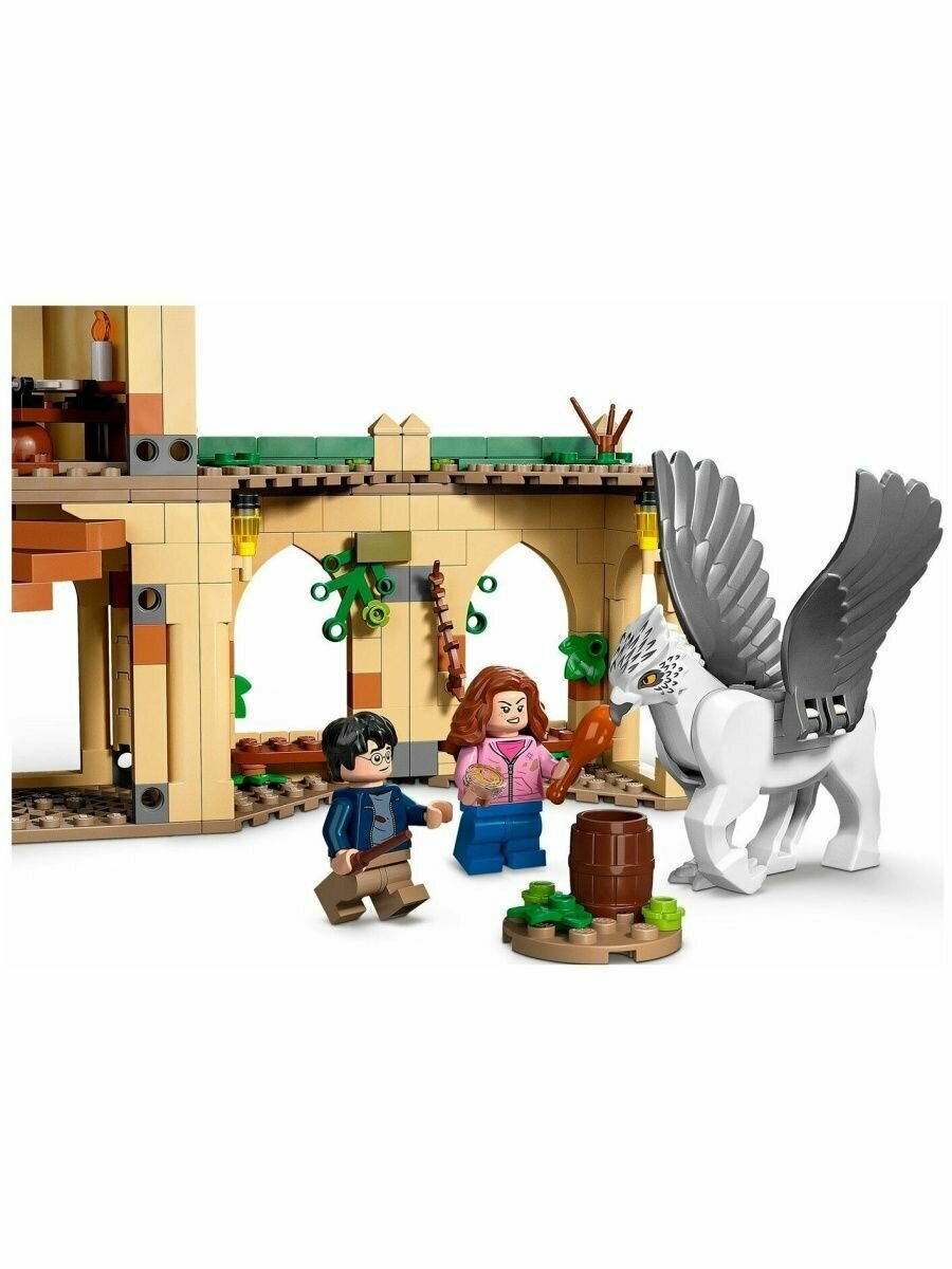 Конструктор LEGO Harry Potter "Двор Хогвартса: спасение Сириуса" 76401 - фото №18